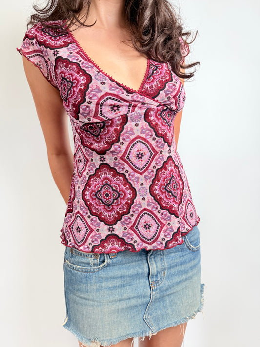 2000s pattern tie top