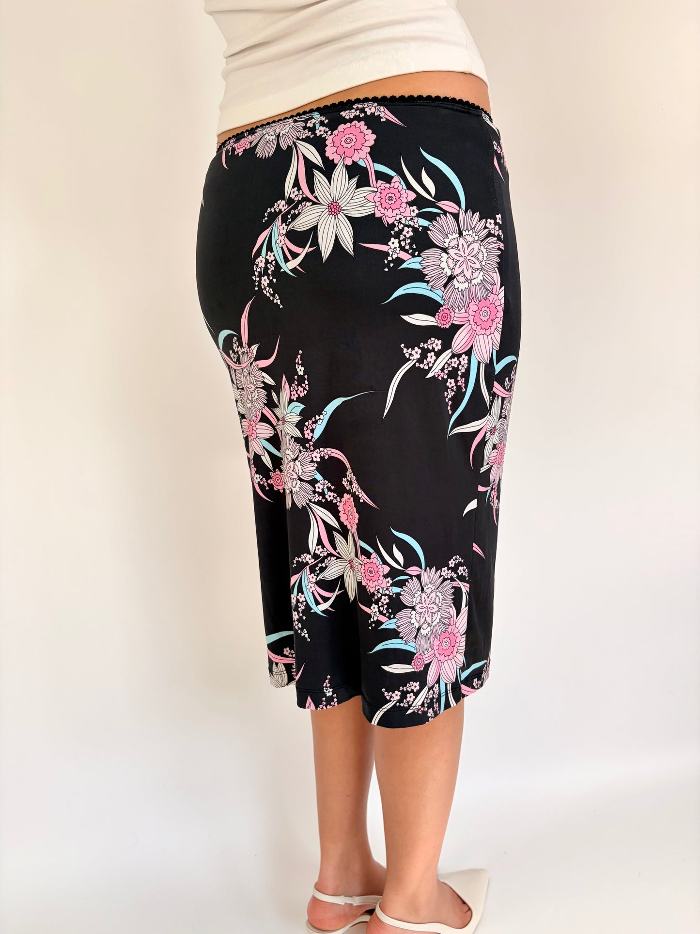 2000s floral midi skirt